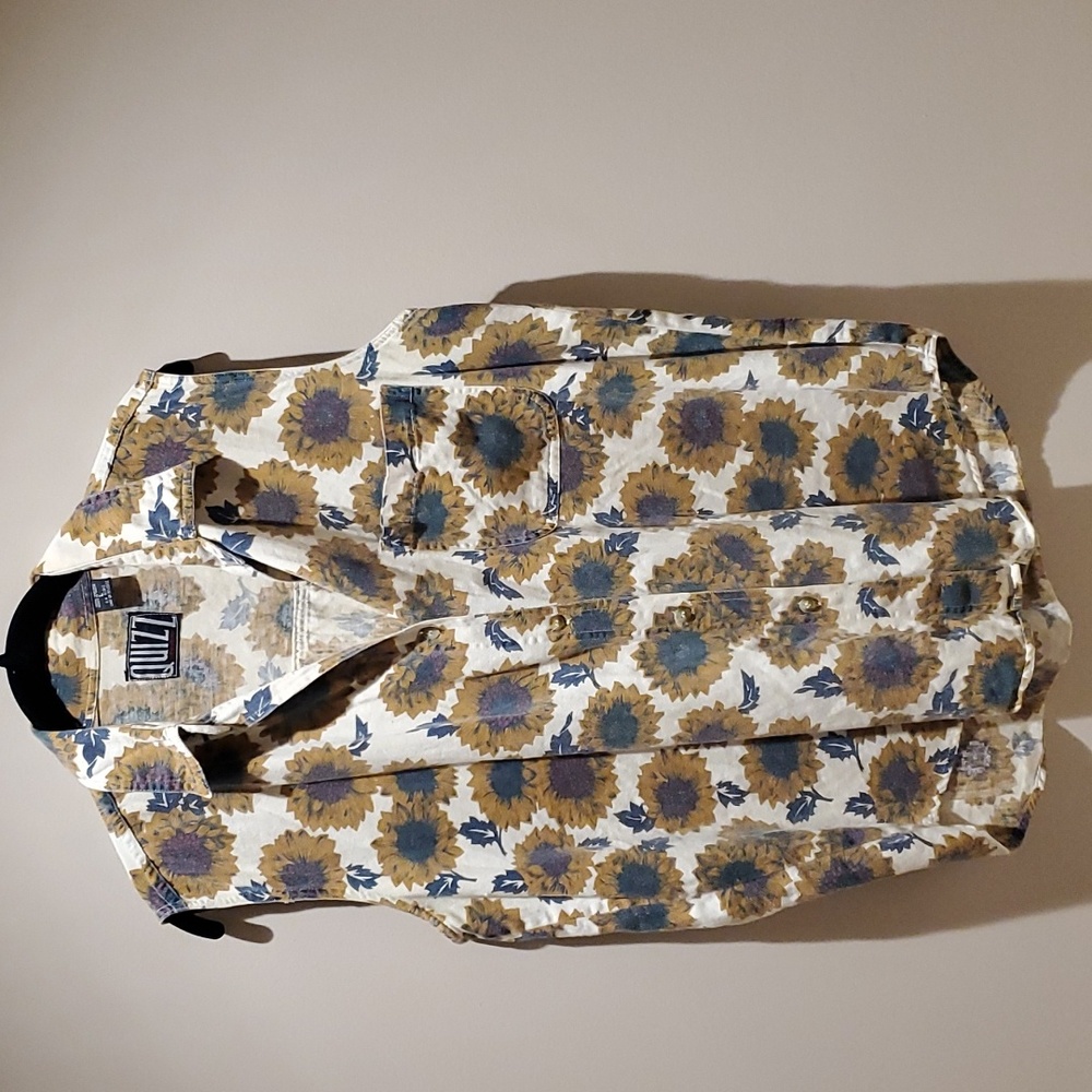 Vintage Quizz Sleeveless Button Sunflower Top - L